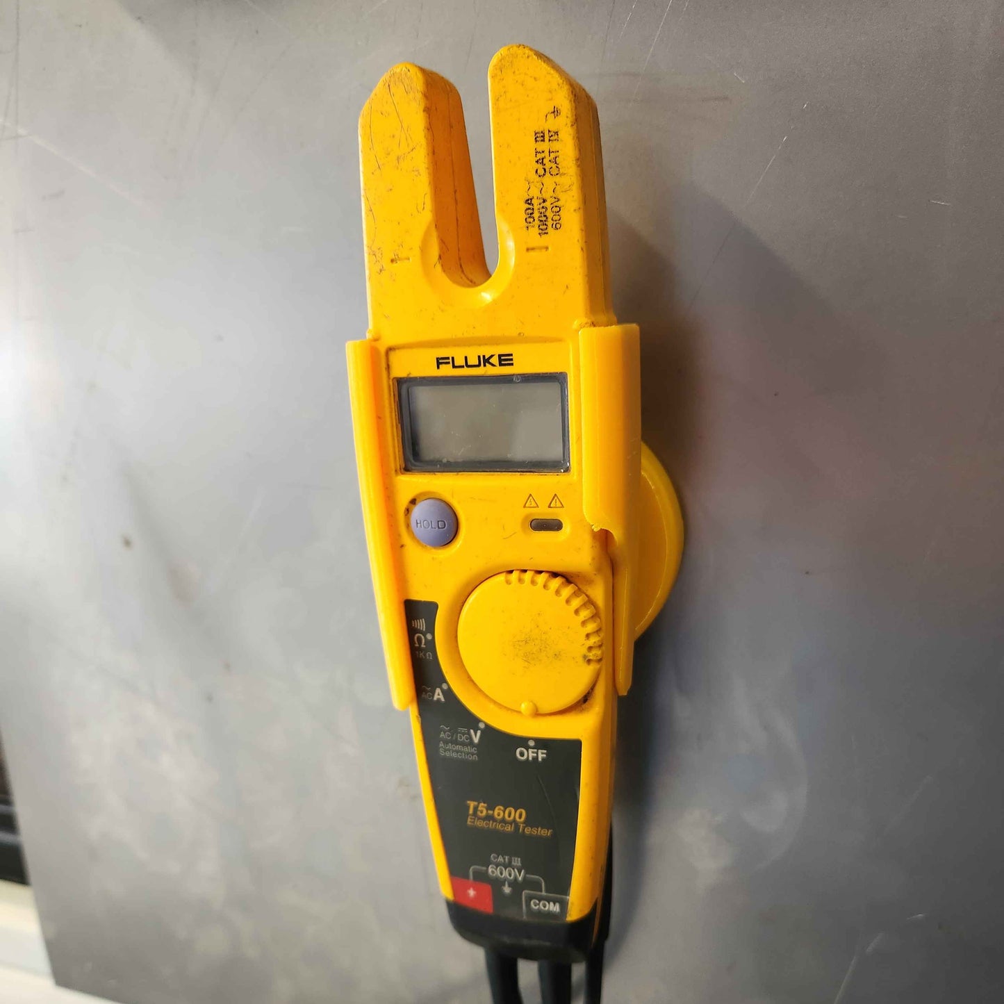 Magnetic Multimeter Holder – Suits Fluke T5