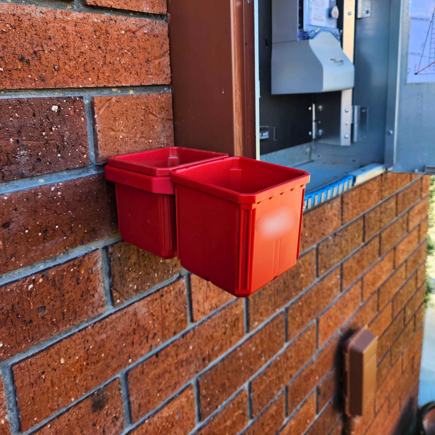 Magnetic Bracket for Packout Organiser Bins